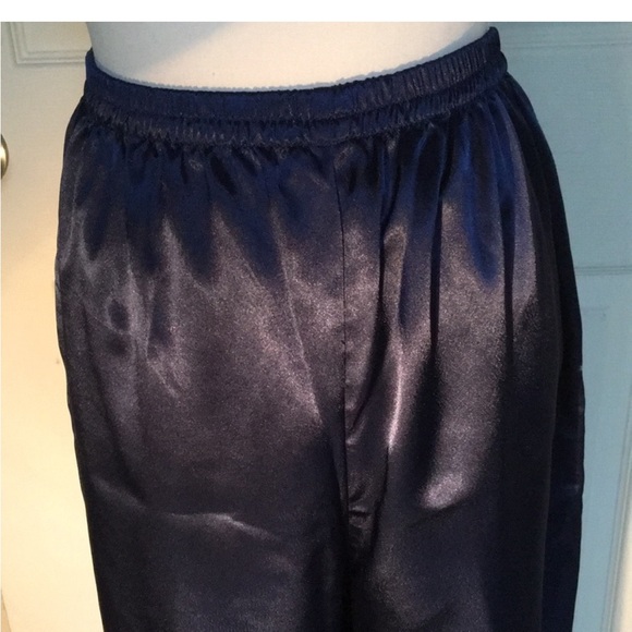 Vintage Victoria’s Secret Lace Top Pajamas - Picture 3 of 6